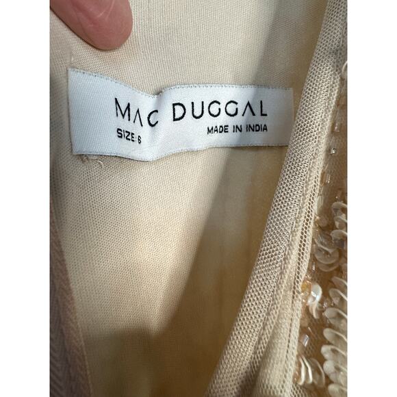 Mac Duggal NWT Bead Embellished A-Line Gown in Blush Size 6 - Picture 6 of 8